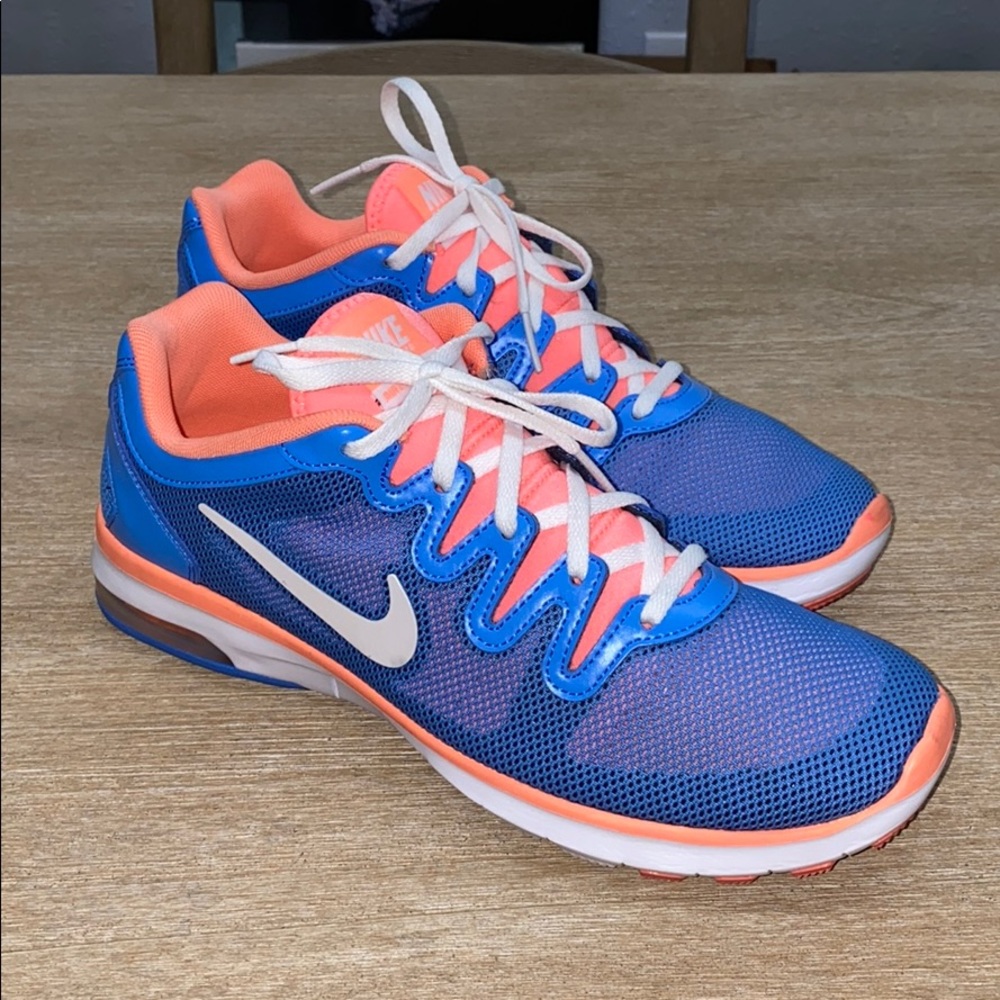 Nike Air Max Fusion sneakers sz 9